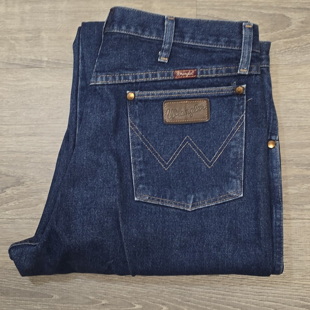 VTG Wrangler Jeans Men's 36x30 Cowboy Cut Relaxed Straight Fit Red Tag